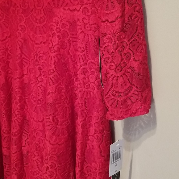 My Michelle red lace overlay dress - Picture 4 of 9